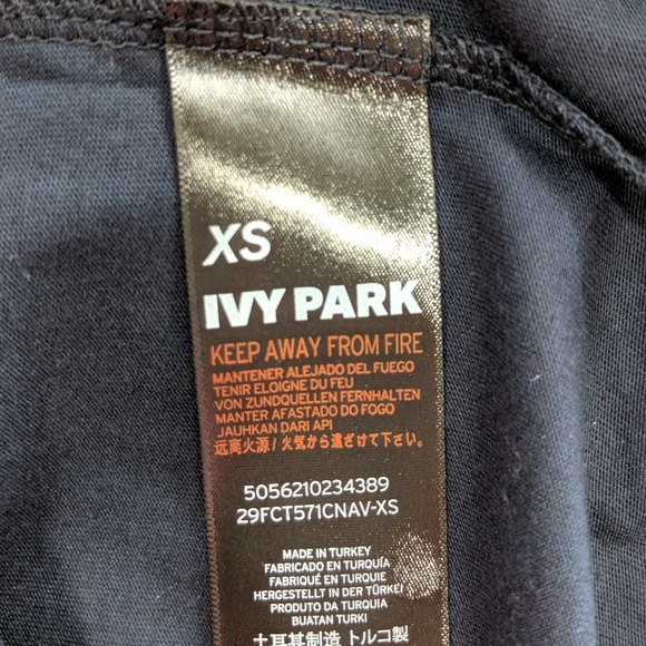 IVY PARK Baseball Pinstripe Boyfriend Fit T-Shirt - Picture 6 of 8